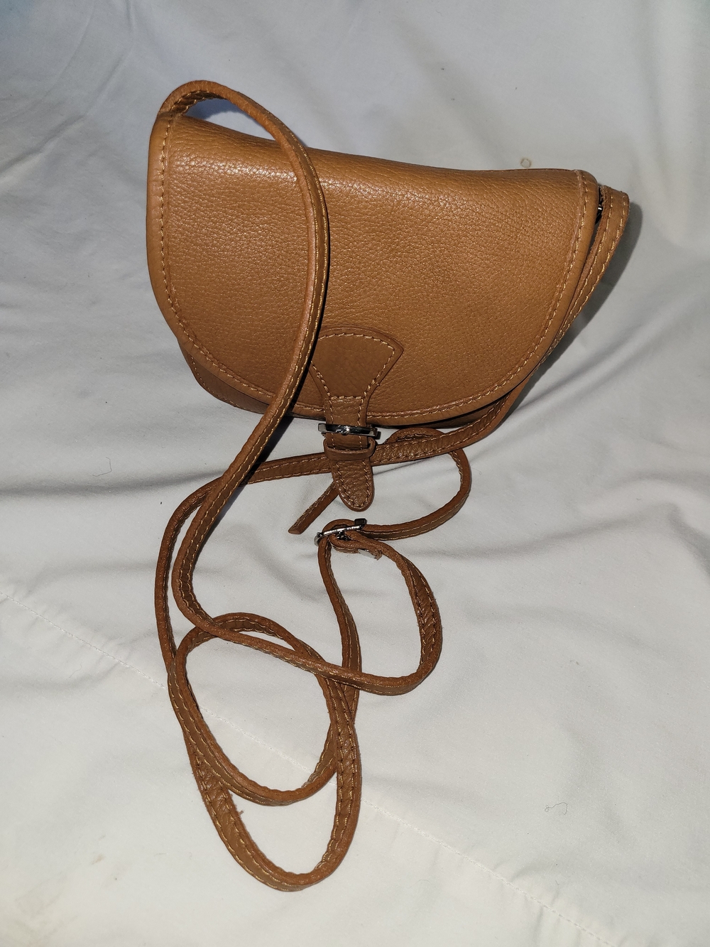 Made In Italy Classic Crossbody Saddle Bag - Tan